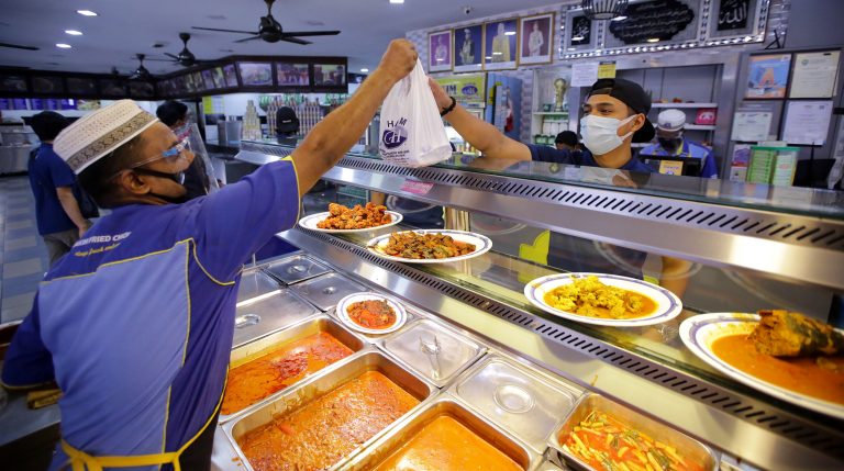 “Ok, kita benar lanjut sampai 10 malam” – Ismail Sabri