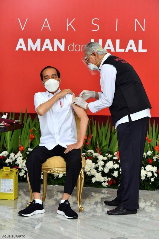 COVID-19: PM Singapura sudah, hari ini Jokowi pula disuntik vaksin
