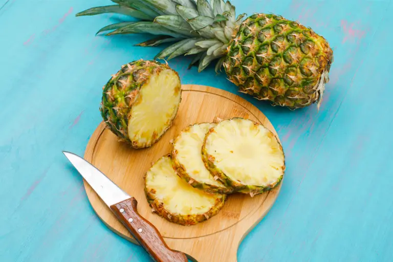 Nanas penyebab batuk adalah mitos