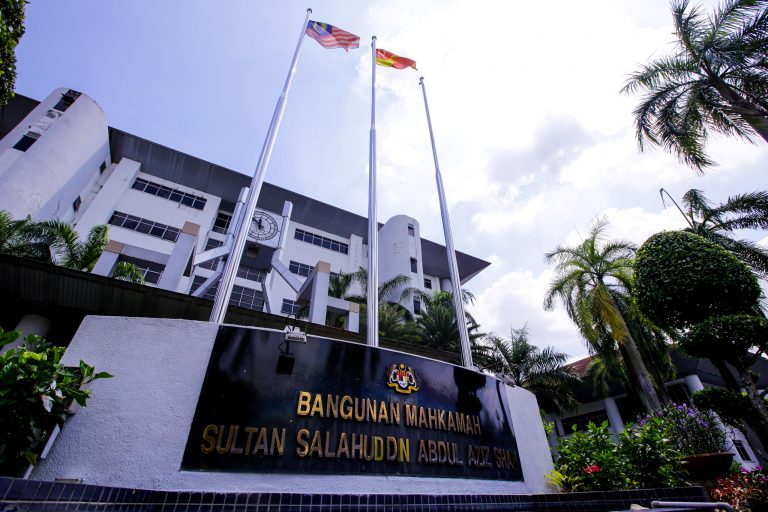 Denda RM4,000 jual, miliki cecair rokok elektronik ada nikotin