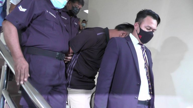 Inspektor minta rasuah