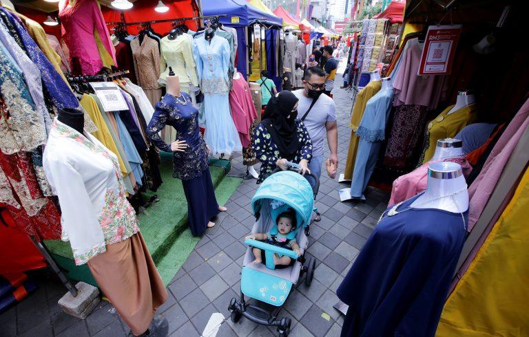 Sistem laluan Bazar Aidilfitri Jalan TAR undang rungutan peniaga