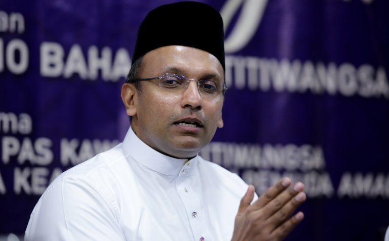 Asyik ulang soal sokongan bersyarat, Nazir bidas Wan Saiful