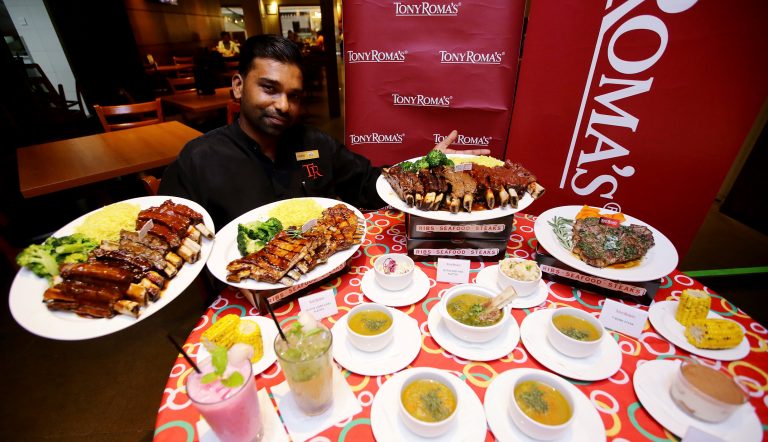 tony roma's ramadan