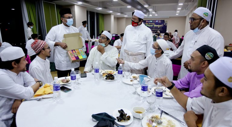 Ketepi fahaman politik, Pemuda UMNO Titiwangsa raikan semua parti Melayu