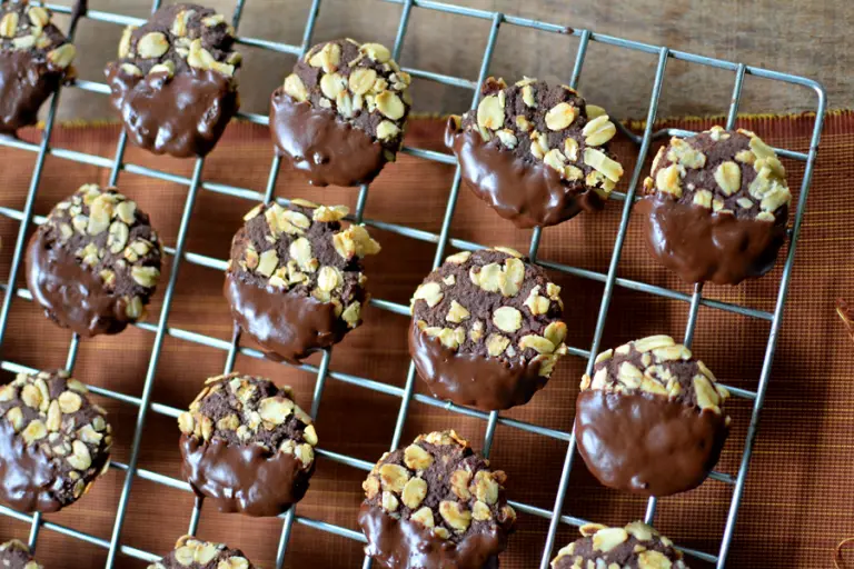 biskut oat hitam