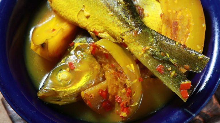 [VIDEO] Resipi asam rebus ikan senangin bersama terung dayak