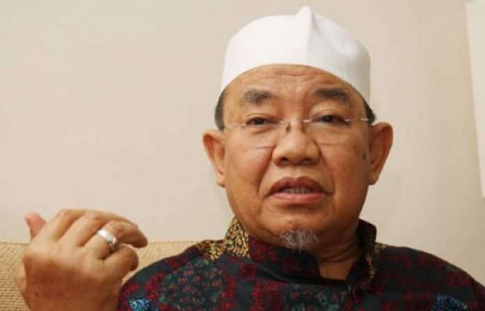 Tan Sri Harussani dijangkiti COVID-19, dirawat di hospital Ipoh