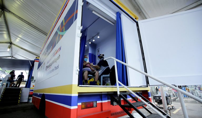 33,800 terima vaksin fasa kedua vaksinasi bergerak Wilayah Persekutuan