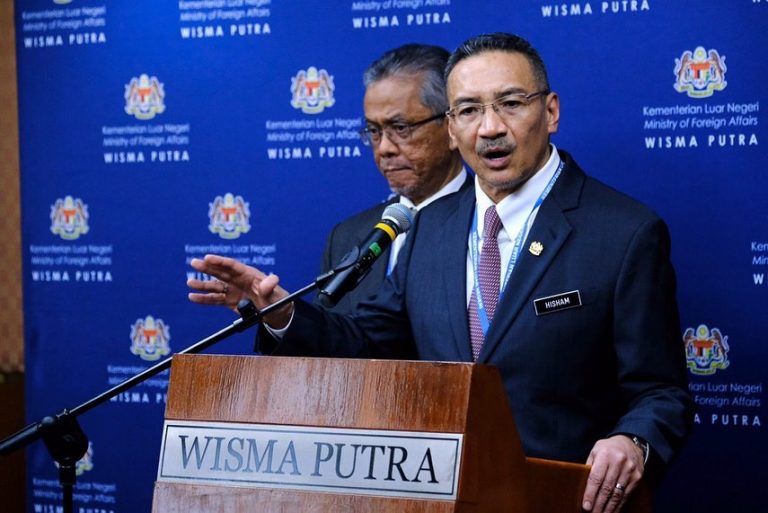 Siasat dalang surat palsu, Hishammuddin akan lapor polis