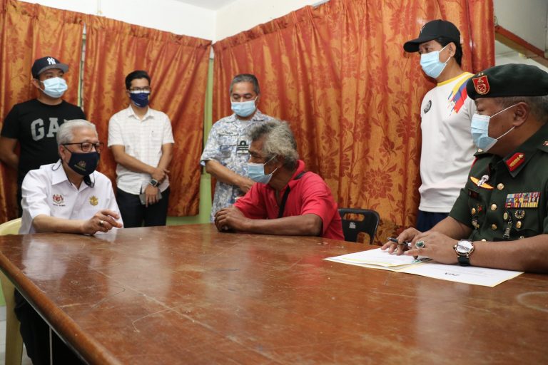 Suria dapat rumah baru dan bantuan lain