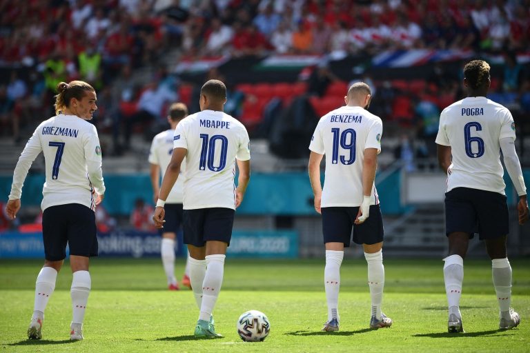Di Sebalik Euro 2020 : Perjuangan melawan arus
