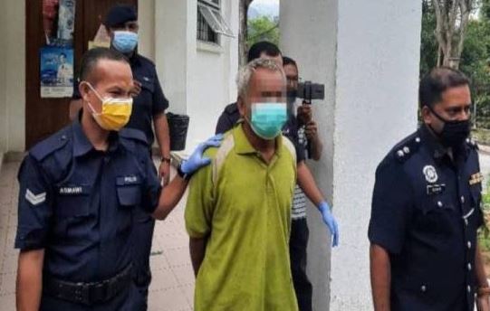 Lelaki 60 tahun seks luar tabii dengan kambing direman 7 hari