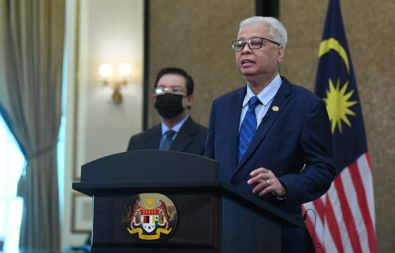 Negeri Sembilan, Pahang, Johor beralih Fasa mulai Jumaat