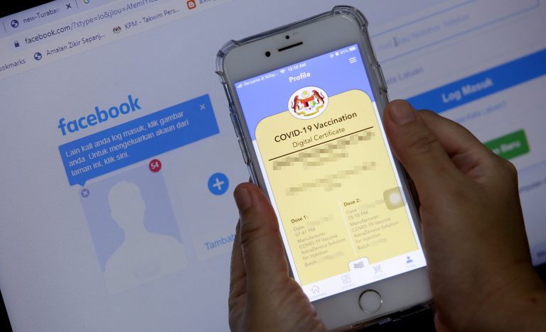Sindiket sijil vaksinasi: Pembantu pejabat direman seminggu