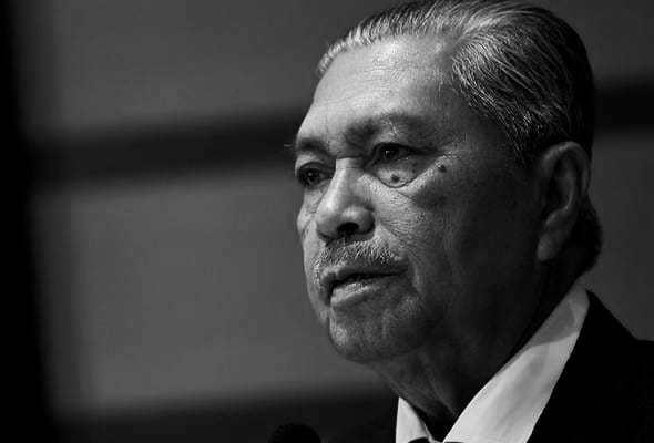 Tun Ahmad Sarji meninggal dunia awal pagi tadi