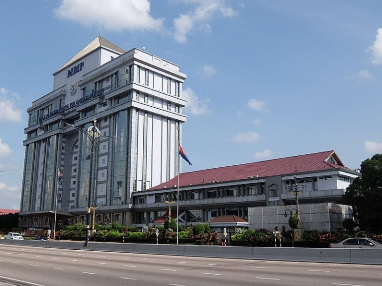 Penolong jurutera MBIP, kontraktor ditahan palsu dokumen tuntutan RM350,000