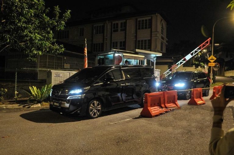 Perjumpaan 4 jam di kediaman PM selesai tengah malam, TPM kemudiannya ke Seri Pacific