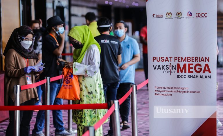 53.3 peratus populasi dewasa terima dos penggalak setakat semalam