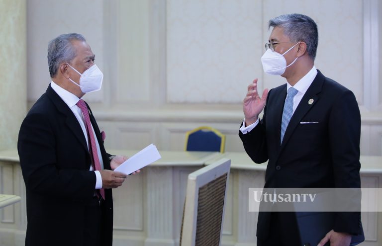 Status laporan kewangan terhadap Muhyiddin adalah … – Tengku Zafrul