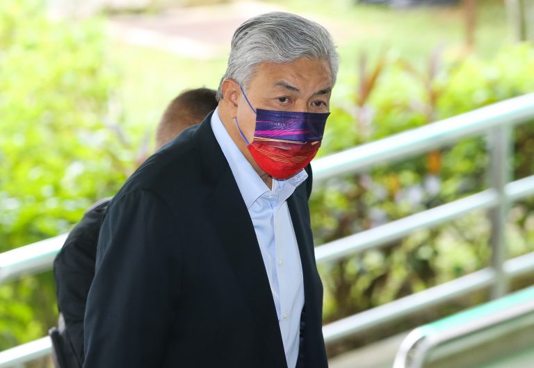 Zahid keluarkan RM17.9 juta bagi bantu Nurulhidayah beli hotel di Bali – Pendakwa