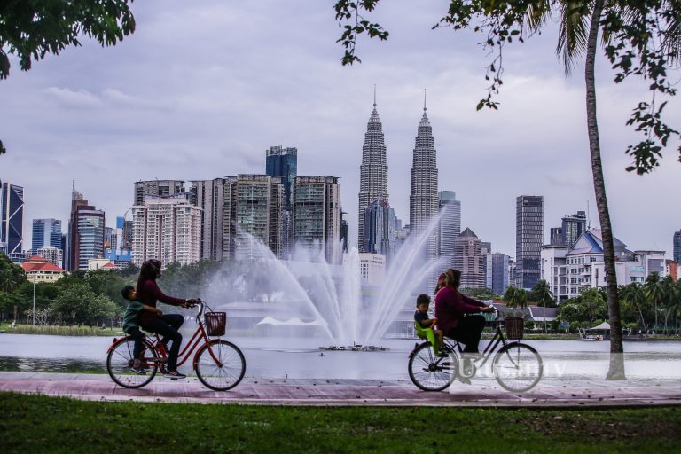 Anak muda, relevankah dalam politik Malaysia?