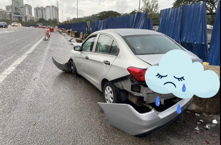 “Dah pinjam kereta Uncle Kentang, pandulah baik-baik..”