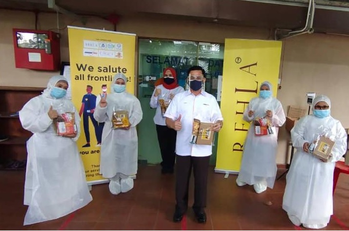 ‘Self-Care Box’ hargai jasa petugas barisan hadapan