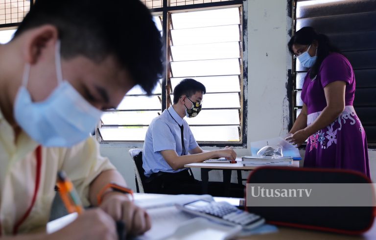 70 tahun merdeka pemikiran masih terjajah – yang luka tangan tapi dibalutnya mata