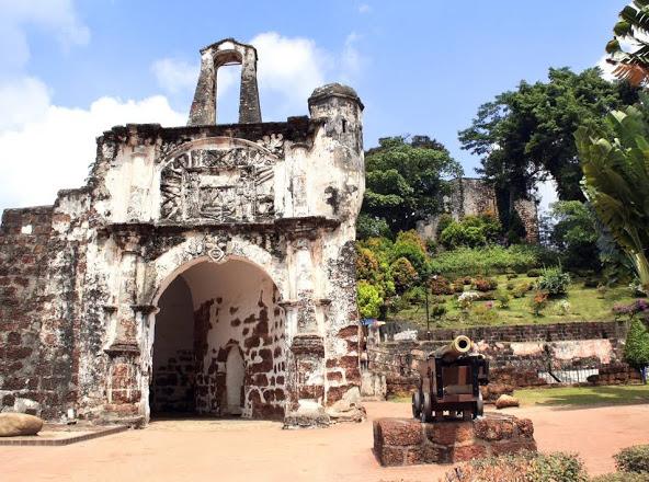 Kota Melaka roboh, papan di Jawa didirikan?