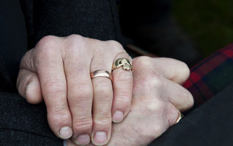 hukum syirik pakai cincin