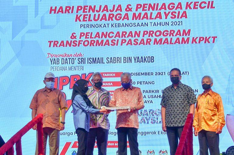 RM48.52 juta pembiayaan mikro tersedia bagi penjaja, peniaga kecil