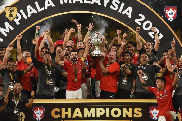 Perarakan kejuaraan KL City FC di tengah ibu kota petang esok
