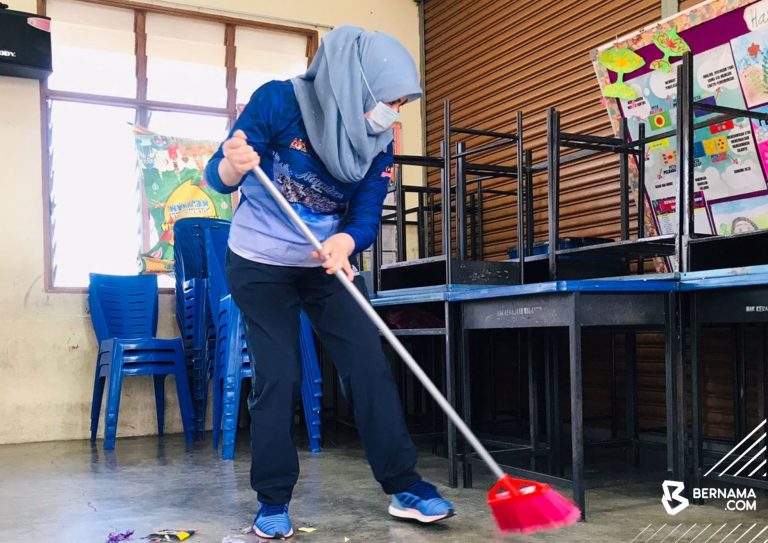 200 Skuad Keluarga Malaysia terlibat operasi pasca banjir di Sepang, Klang