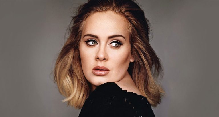 Adele menitiskan air mata terpaksa batalkan konsert ‘last minute’ gara-gara Covid-19!