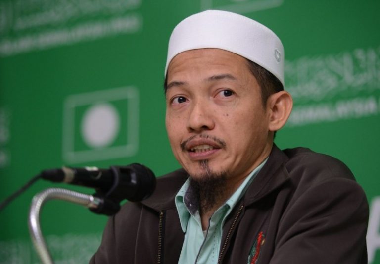 Beri penjelasan pengguguran Mohd. Khairuddin – Nik Abduh