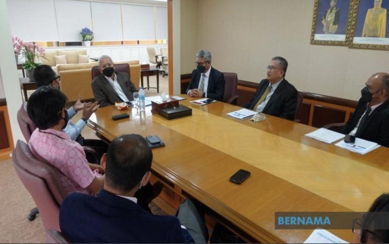 ISWAMI adakan pertemuan dengan Menteri KKMM bincang mengenai PERS, HAWANA