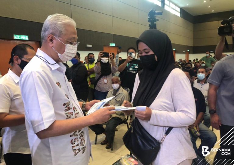 Prinsip kerajaan hari ini, permudahkan bukan sulitkan  – PM