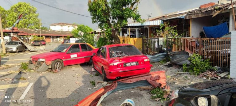 Puluhan rumah musnah, pokok tumbang akibat ribut di Ipoh