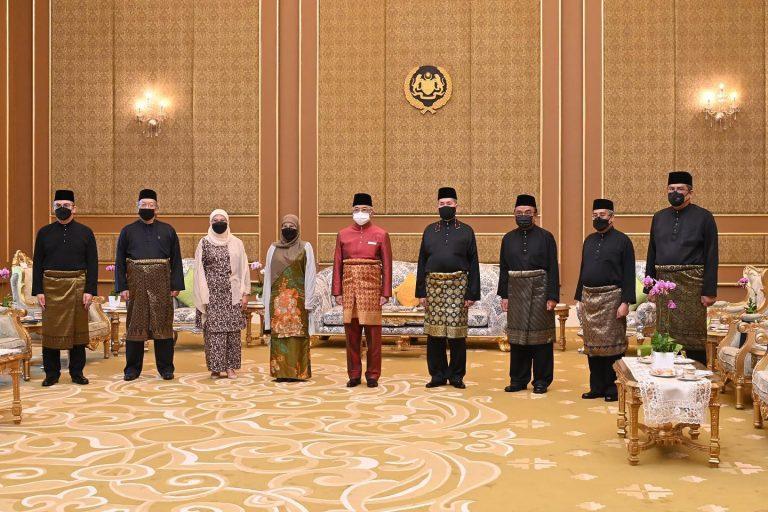 Agong kurnia surat cara perlantikan dua hakim