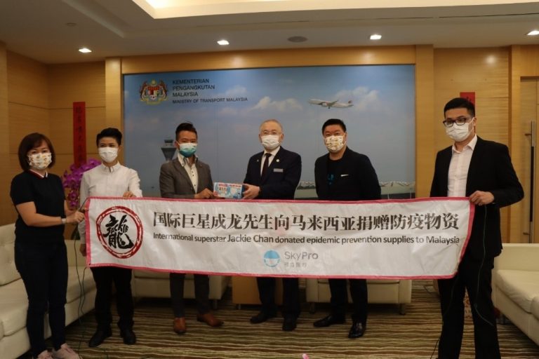 Jackie Chan sumbang 1 juta pelitup muka untuk rakyat Malaysia