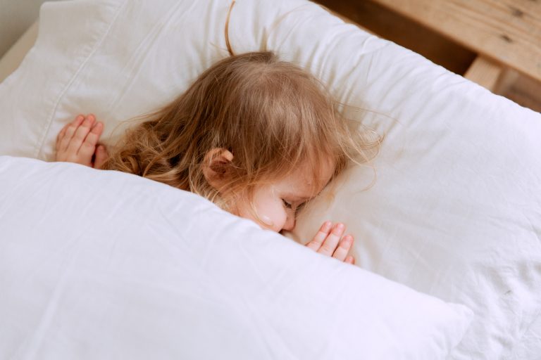 PART I : Anak tidur tak nyenyak? Ini punca dan faktor kenapa anak berdengkur