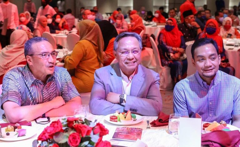Onn Hafiz mohon restu, pertolongan Hasni