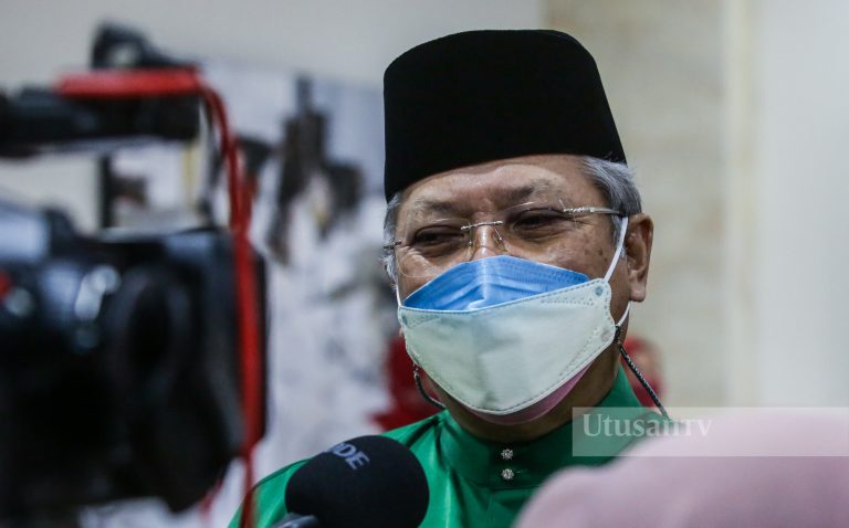 K-KOMM perhebatkan lagi program bantuan kepada pelajar -Annuar Musa