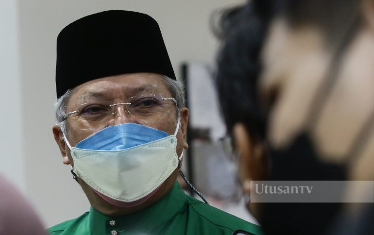 Diplomasi tapi jelas – Annuar Musa ulas ucapan Zahid