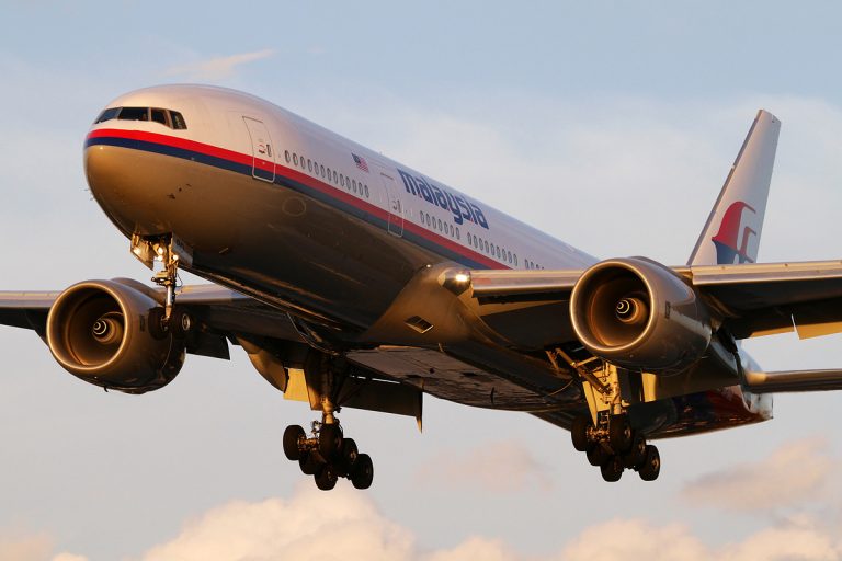 Kerajaan pertimbang cadangan Ocean Infinity cari bangkai pesawat MH370 di lokasi baharu – Loke
