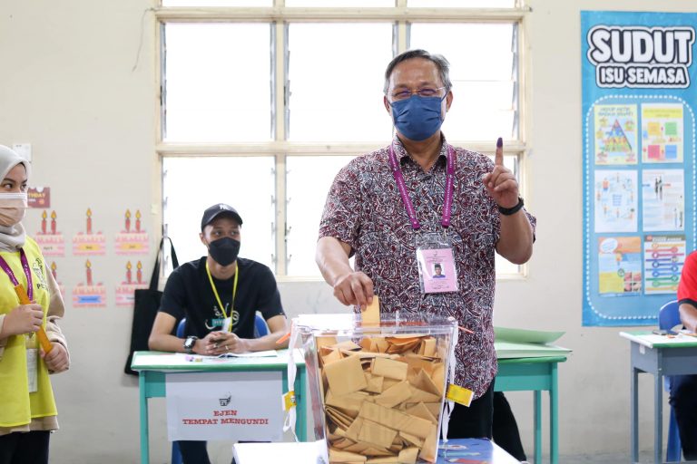 (TIDAK RASMI) PRN Johor: Hasni mendahului majoriti besar di DUN Benut