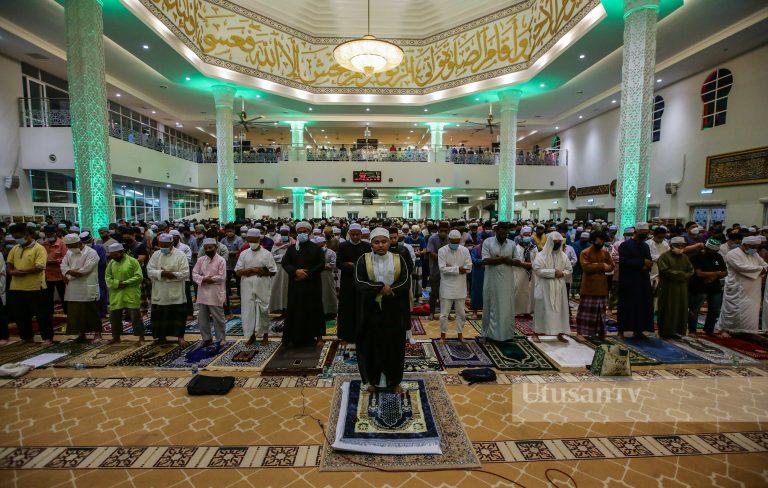 Tarawih: Selangor larang jemput imam luar negara kecuali kebenaran JAIS