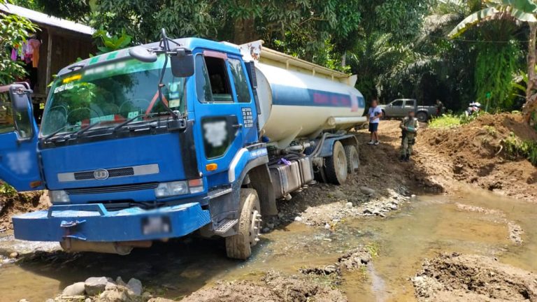 ATB 2 gagalkan cubaan seludup keluar petrol di Lahad Datu
