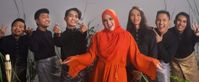 Hadiah kemenangan S.O.G & Shila Amzah menerusi Seikhlas Hati